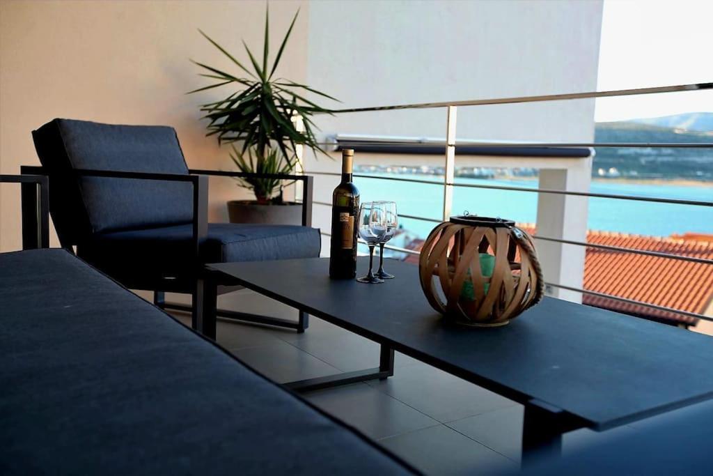 Luxury Villa Lana Apt, Seaview Terrace, Large Outdoor Space, Bbq Trogir Exterior foto