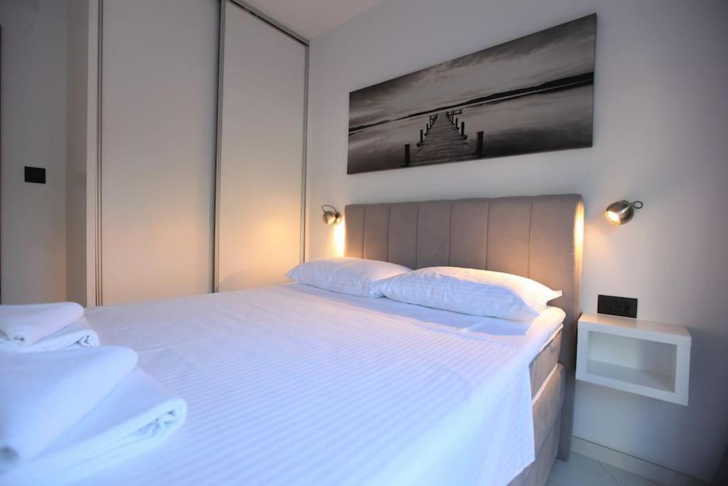 Luxury Villa Lana Apt, Seaview Terrace, Large Outdoor Space, Bbq Trogir Exterior foto